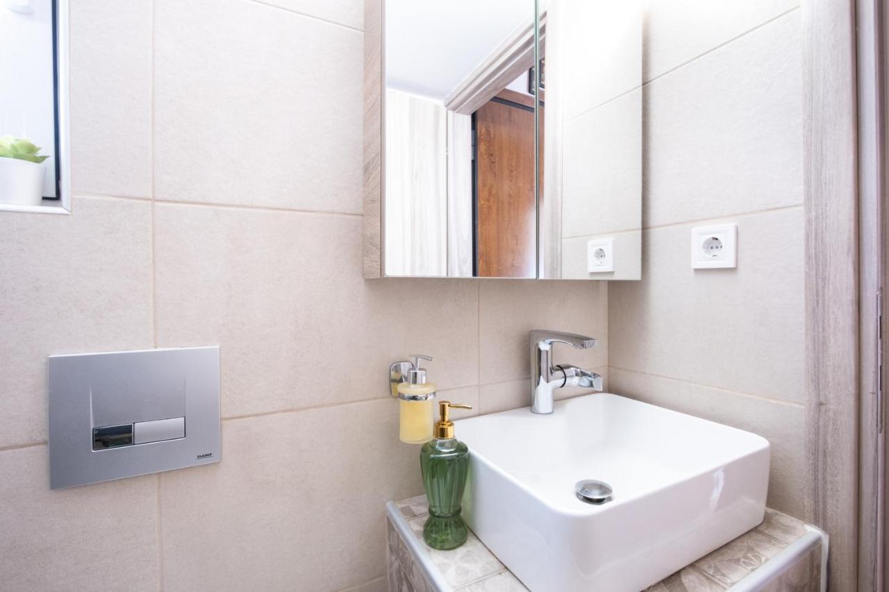 Family Apartment Near Port Pireusz Kültér fotó